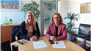 VZS-Geschäftsführerin Gunde Bauhofer (li.) und Volksanwältin Gabriele Morandell (Foto: Volksanwaltschaft)