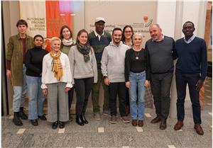 Der neue Beirat der Antidiskriminierungsstelle mit der Verantwortlichen der Antidiskriminierungsstelle Garbin (3. v.r. / Foto: Antidiskriminierungsstelle)