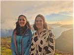 Südtirols Volksanwältin Veronika Meyer (li.) mit ihrer Amtskollegin von den Färöerinseln, Løgtingsins umboðsmaður Hanna Vang. (Foto: Volksanwaltschaft)