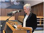 Priska Garbin, Verantwortliche der Antidiskriminierungsstelle, bei der Anhörung im Landtag (Foto: Südtiroler Landtag/GNews) 