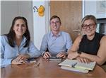 Volksanwältin Veronika Meyer (li.) und ihr Mitarbeiter Matthias Plazza beim Treffen mit der Direktorin des Amts für Schulfürsorge, Nicol Mastella. (Foto: Volksanwaltschaft)